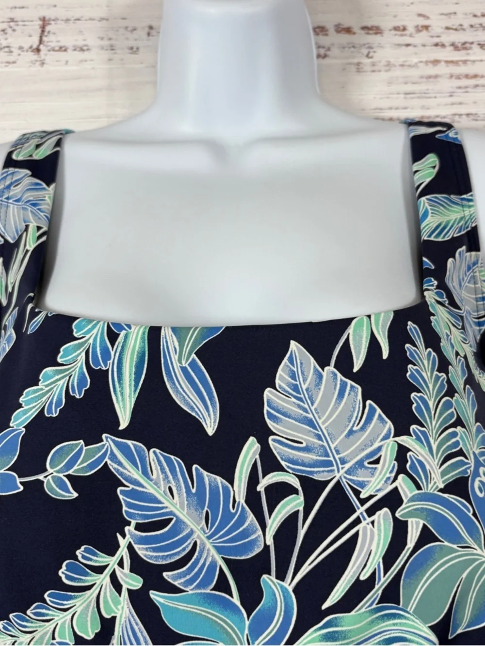 Lands End Navy Floral Underwire Tankini Swim Top